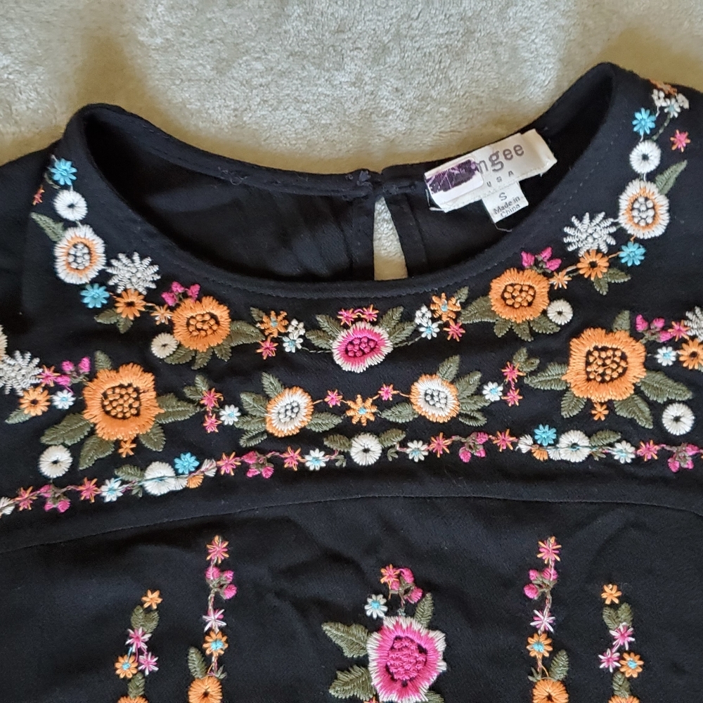 Umgee Floral‎ Embroidered A-line Tee Dress. - Picture 6 of 12